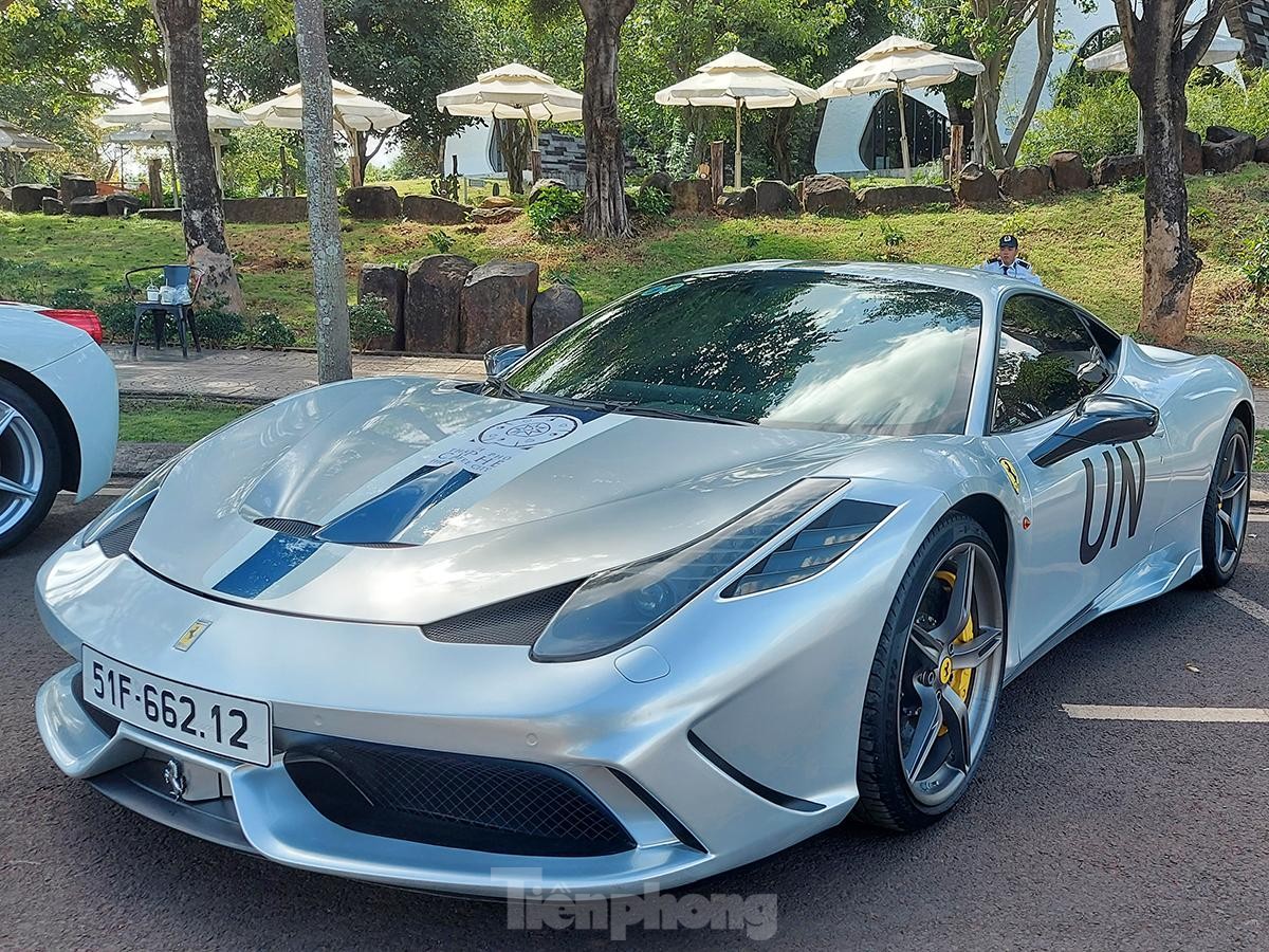 Ferrari F12 Berlinetta độ độc nhất Việt Nam - Ảnh 10. Ferrari F12 Berlinetta độ độc nhất Việt Nam - Ảnh 10.