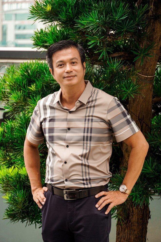 Dàn diễn viên Sóng Ở Đáy Sông thay đổi thế nào sau 22 năm? - Ảnh 9. Dàn diễn viên Sóng Ở Đáy Sông thay đổi thế nào sau 22 năm? - Ảnh 9.