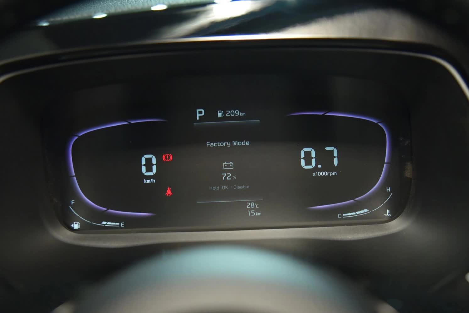 Ra mắt Kia Carens 2023 tại Việt Nam: Giá từ 619 triệu, 7 phiên bản, lột xác làm khó vua doanh số Xpander - Ảnh 6.