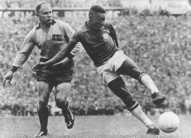 Lịch sử World Cup 1958: ‘Vua bóng đá’ xuất sơn, Brazil thống trị bóng đá thế giới - Ảnh 3.