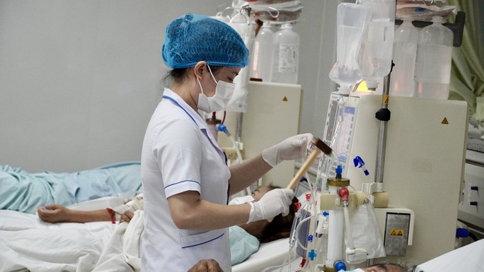Vụ bệnh nhân chạy thận lúc nửa đêm: Bố trí 2,4 tỉ đồng sửa máy - Ảnh 2.