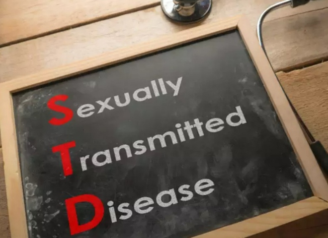 Những bệnh lây truyền qua đường tình dục kể cả khi không quan hệ - Ảnh 1.