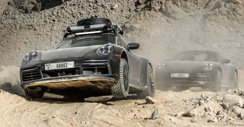 Porsche 911 Dakar với khả năng vượt địa hình sẽ ra mắt ngày 16/11 - Ảnh 5.