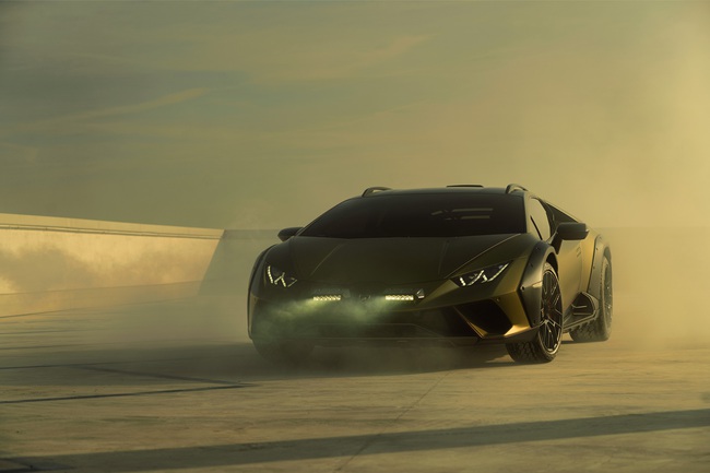Vén màn Lamborghini Huracan Sterrato - Siêu xe off-road lạ lùng ra mắt cuối tháng này - Ảnh 1.
