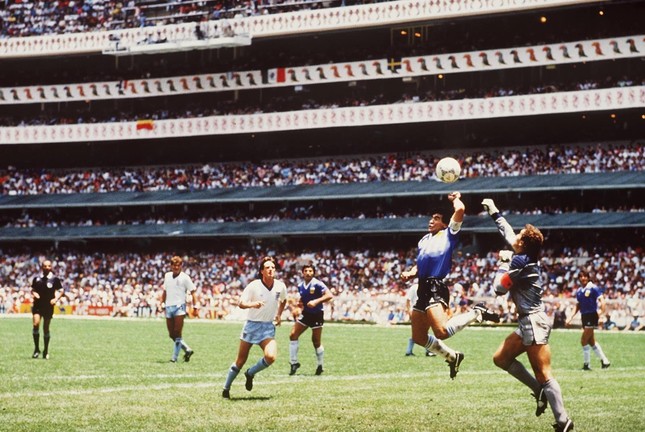 Lịch sử World Cup 1986: Bí mật đằng sau ‘Bàn tay Chúa’ và ‘Bàn thắng thế kỷ’ của Diego Maradona - Ảnh 2.