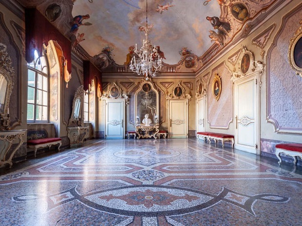 Ngạc nhiên cuộc sống cổ tích trong lâu đài 900 tuổi nước Ý: Có 45 phòng, gia đình mất 2 tiếng để gặp nhau - Ảnh 6.