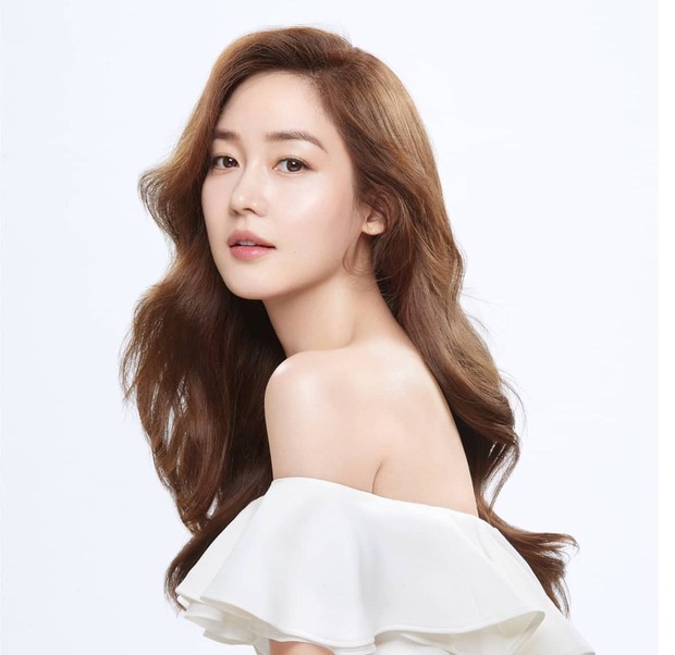  Nữ thần đẹp nhất Kpop Sung Yuri được bạn trai Park Min Young rót 56 tỷ vào công ty riêng? - Ảnh 3.