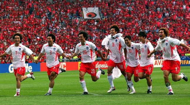 Lịch sử World Cup 2002: Giải đấu của những kịch tính và tranh cãi - Ảnh 2.