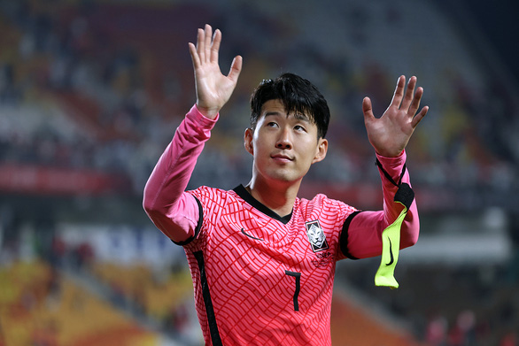 Những ngôi sao châu Á hứa hẹn tỏa sáng tại World Cup 2022 - Ảnh 1.