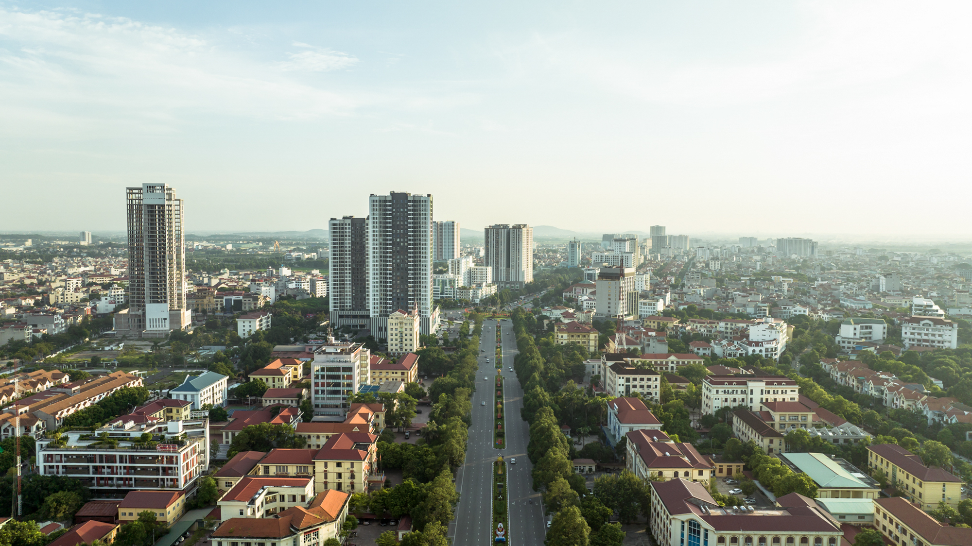 Cận cảnh khu hành chính tỉnh có mô hình kiến trúc độc đáo nhất Việt Nam - Ảnh 3.