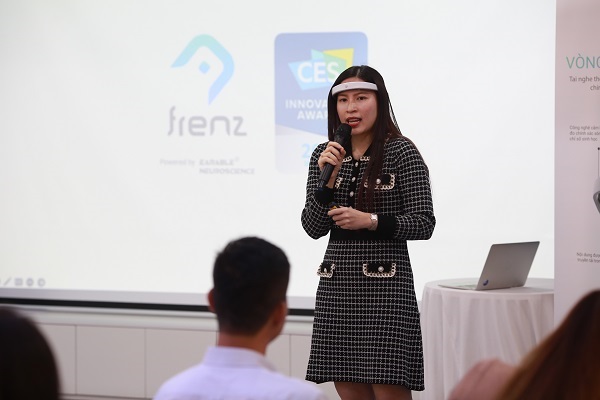Tai nghe thông minh “make in Vietnam” đầu tiên giành giải thưởng tại CES - Ảnh 1.