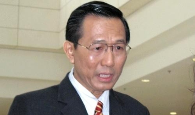 Sáng nay, cựu Thứ trưởng Bộ Y tế Cao Minh Quang hầu toà - Ảnh 1.