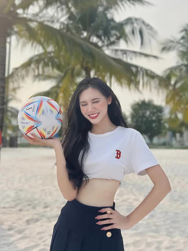 Đầy đủ thông tin Facebook 32 hot girl World Cup 2022 trên VTV - Ảnh 31.