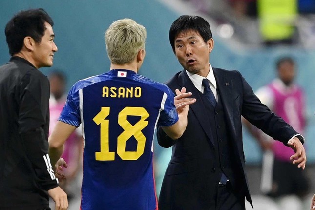 Nhờ người hùng Takuma Asano, bây giờ nước Nhật tin họ sẽ vô địch World Cup - Ảnh 2.