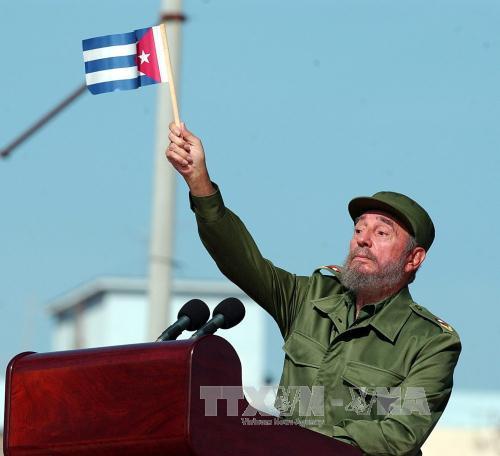 Thế hệ trẻ Cuba tưởng nhớ lãnh tụ Fidel Castro - Ảnh 1.