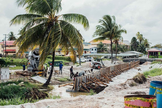  ‘Vựa dầu’ 11 tỷ thùng tại Guyana: ‘Mỏ vàng’ hàng trăm tỷ USD giúp một quốc gia thoát nghèo, GDP tăng trưởng tới 60%  - Ảnh 1.