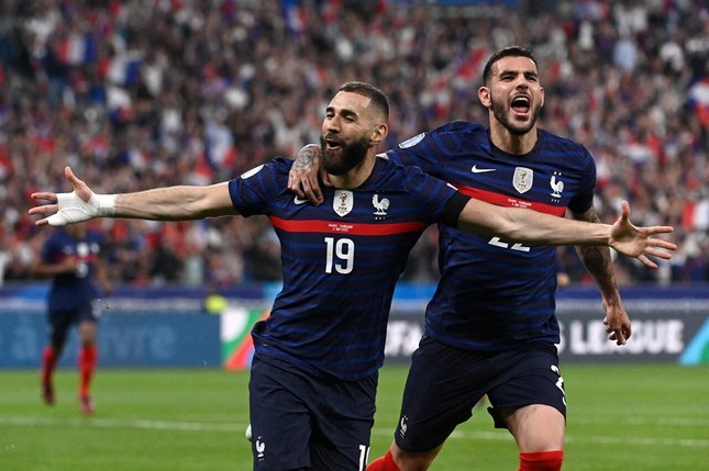 Benzema sẵn sàng tái xuất sân cỏ tại World Cup 2022 - Ảnh 1.