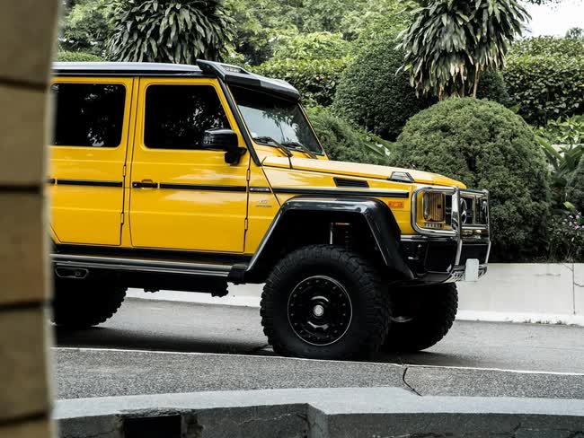 Đại lý tư nhân chào bán Mercedes-Benz G63 6x6 siêu hiếm: Giá không dưới 24 tỷ, bằng 2 chiếc G 63 thường - Ảnh 2.