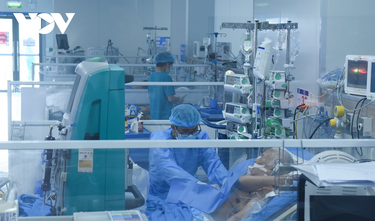 Lời giải cho bài toán thiếu điều dưỡng viên: Đãi ngộ và đào tạo - Ảnh 2.