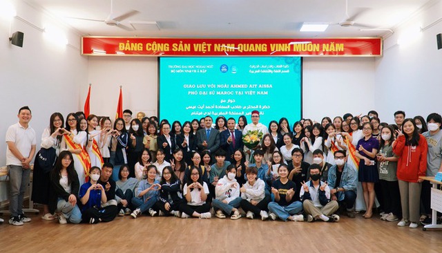 Ngành ngoại ngữ cực hiếm tại Việt Nam, có thể thu nhập 70 USD/ngày khi vừa tốt nghiệp - Ảnh 1.