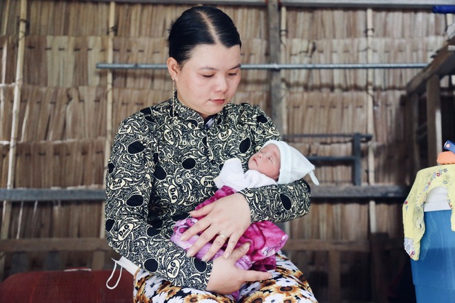 Mẹ mất trên bàn mổ khi vừa sinh em gái, con trai 13 tuổi gục khóc bên bàn thờ: Con chỉ ước mẹ sống lại thôi - Ảnh 5.