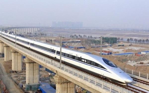 Đề nghị chọn xây dựng đường sắt tốc độ cao 250km/h - Ảnh 1.