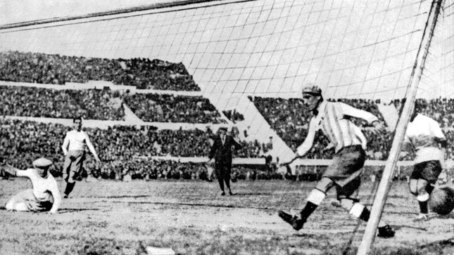 Uruguay 1930, sự đặc biệt của kỳ World Cup đầu tiên - Ảnh 2.
