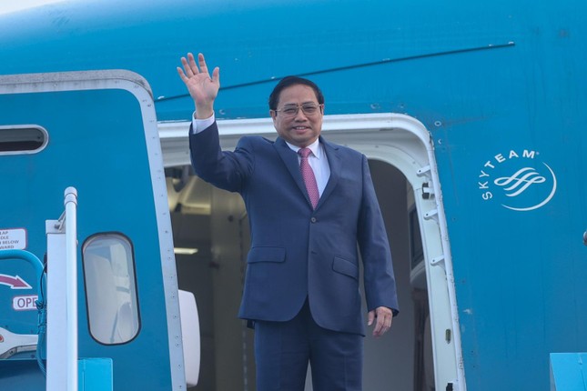 Thủ tướng Phạm Minh Chính lên đường thăm chính thức Campuchia - Ảnh 1.