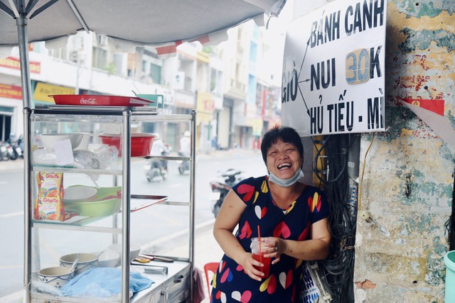  Cuộc sống yên bình sau tấm bảng xin đừng quay phim, chụp ảnh ở Hào Sĩ Phường: “Không có ai làm khó dễ gì đâu con…”  - Ảnh 12.