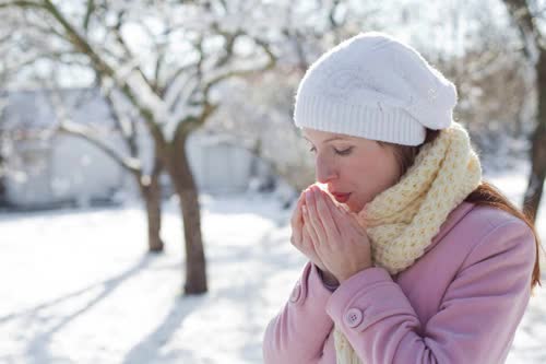 Sốc nhiệt khi thời tiết chuyển lạnh đột ngột có thể gây méo miệng, liệt mặt: Ghi nhớ 5 điều để đề phòng - Ảnh 5.