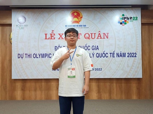 Hành trình đổi màu huy chương Olympic Vật lý của nam sinh xứ Nghệ - Ảnh 3.