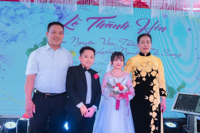 Hơn 9 tháng chuẩn bị cưới của ‘cặp đôi 1,3m’ ở Nghệ An - Ảnh 2.