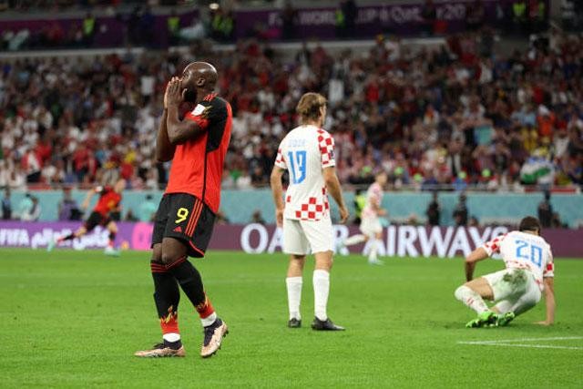 Lukaku làm hành động đáng xấu hổ sau màn trình diễn tệ hại - Ảnh 3.