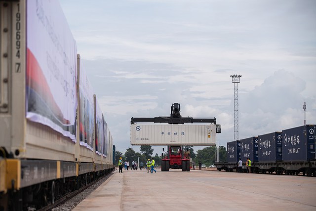  Tàu Lào-TQ 1 năm nhìn lại: Vận chuyển 10 tỉ NDT hàng hoá, 2 triệu tấn hàng, cho Lào cơ hội trở thành siêu trung tâm thương mại trên đất liền  - Ảnh 1.