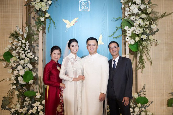 Những khoảnh khắc đẹp trong đám cưới Hoa hậu Ngọc Hân  - Ảnh 7.