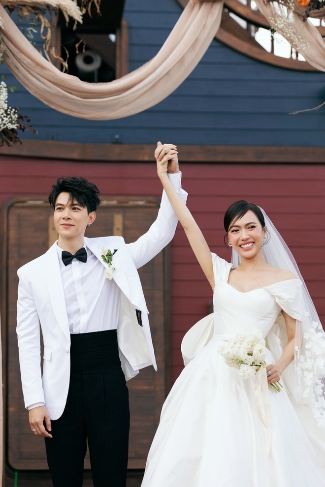 Anh Tú từng chẳng có ấn tượng gì với bà xã Diệu Nhi - Ảnh 1. Anh Tú từng chẳng có ấn tượng gì với bà xã Diệu Nhi - Ảnh 1.