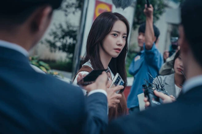 9 nữ chính nổi bật nhất phim Hàn 2022: Kim Hye Soo ẵm 2 vai xuất sắc, Suzy - Yoona thăng hạng sự nghiệp - Ảnh 6.
