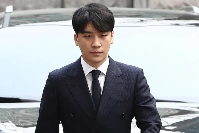 Fan phản ứng khi Seungri Big Bang ra tù trước thời hạn: “Tôi không muốn lại thấy mặt anh ta đâu”