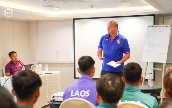 AFF Cup 2022: Giấc mơ của đội tuyển Lào - Ảnh 1.