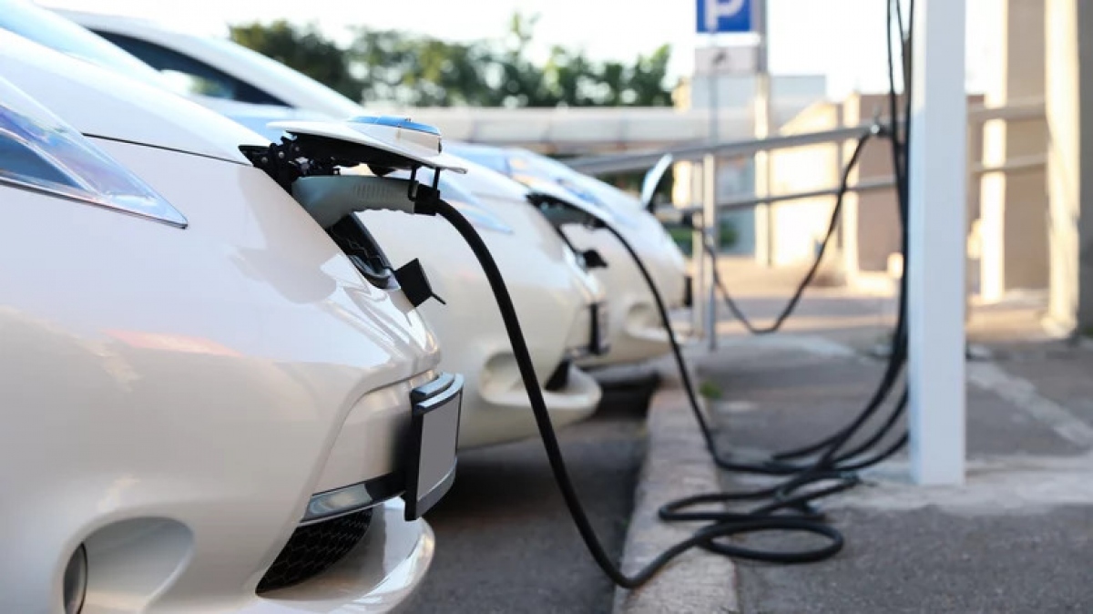 Chi phí trung bình để sạc xe điện trên mỗi hành trình ở Mỹ - Ảnh 5.