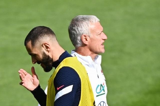 Benzema mâu thuẫn với Deschamps, ám chỉ không quan tâm đến chung kết World Cup 2022 - Ảnh 1.