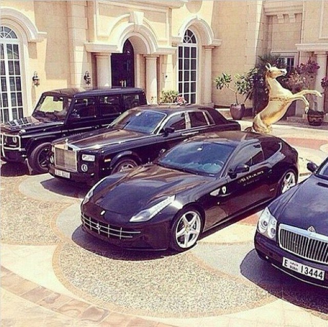  Cuộc sống của những người sinh ra đã ở vạch đích: Hội ‘rich kid’ Dubai vung tiền tận hưởng cuộc đời giàu sang phú quý như thế nào?  - Ảnh 11.