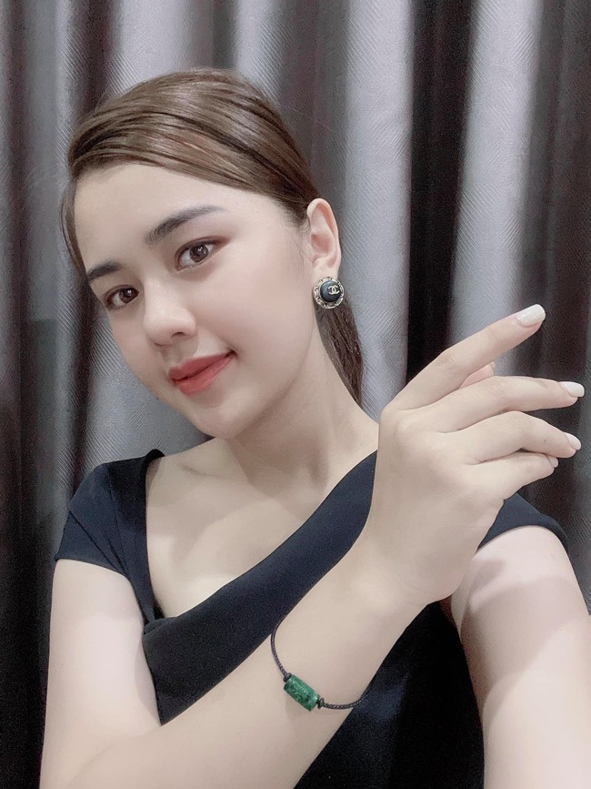 Chuyện tình đẹp như mộng của Quế Ngọc Hải và vợ hoa khôi - Ảnh 8. Chuyện tình đẹp như mộng của Quế Ngọc Hải và vợ hoa khôi - Ảnh 8.