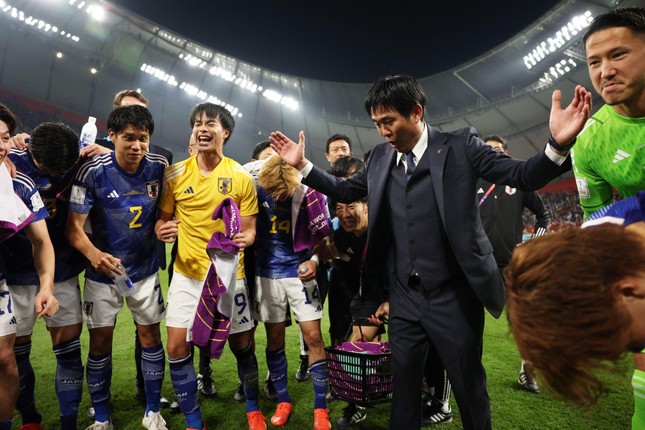 Thắng 2 trận kinh điển, tuyển Nhật Bản đặt mục tiêu mới ở World Cup 2022 - Ảnh 1.