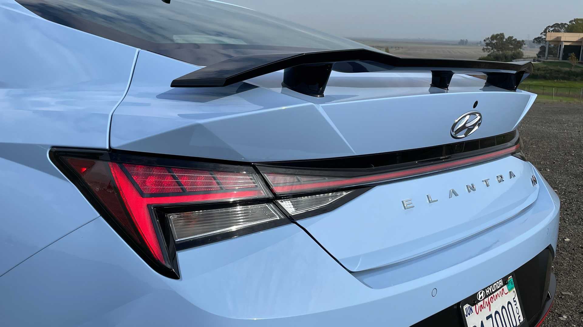 Hyundai Elantra N đi đăng kiểm, về Việt Nam với giá 1,5 tỷ đồng đấu Honda Civic Type R? - Ảnh 9. Hyundai Elantra N đi đăng kiểm, về Việt Nam với giá 1,5 tỷ đồng đấu Honda Civic Type R? - Ảnh 9.