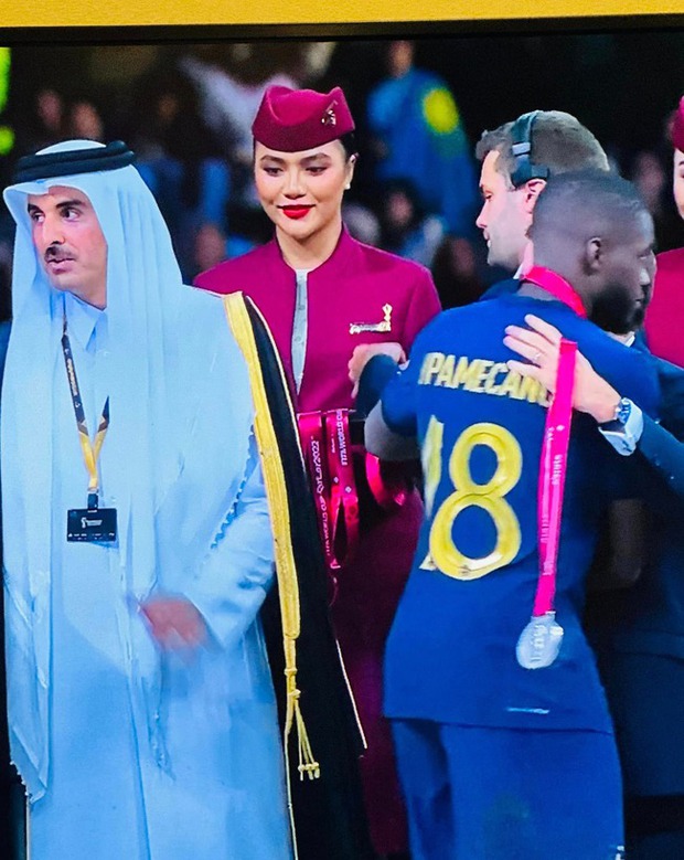 Nữ tiếp viên hàng không người Việt xuất hiện tại lễ trao giải World Cup tiết lộ: Mbappé khiêm tốn, Messi như toả hào quang - Ảnh 1.