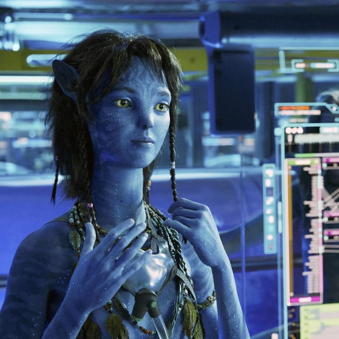Không tin nổi cô bé 14 tuổi trong Avatar 2 do diễn viên 73 tuổi cao gần mét  9 thủ vai, nhan sắc hồi trẻ còn bất ngờ hơn