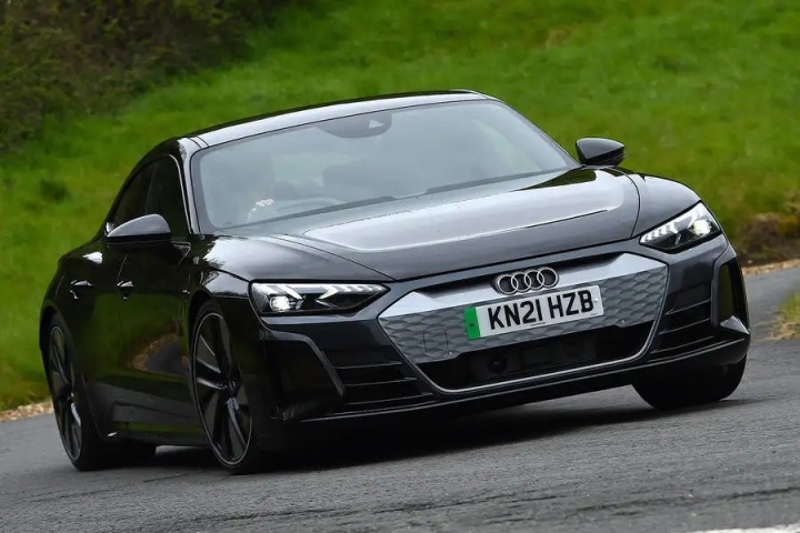 Xe điện thể thao nào tốt nhất 2022? - Ảnh 2.