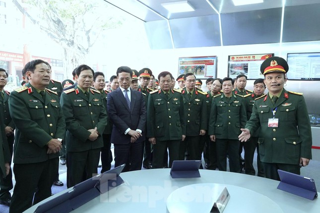 Quân đội nhân dân Việt Nam giới thiệu ‘sức mạnh số’ - Ảnh 9.