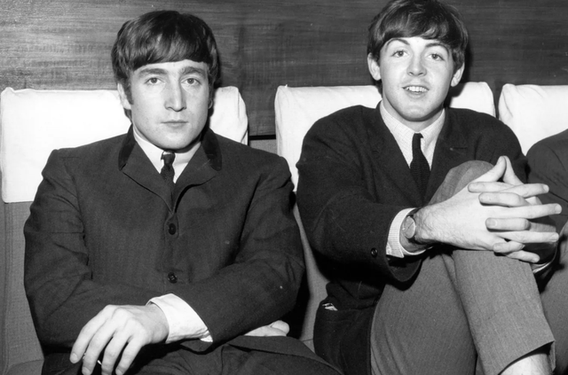 Paul McCartney nhớ lại khoảnh khắc đau đớn sau cái chết của John Lennon - Ảnh 1.